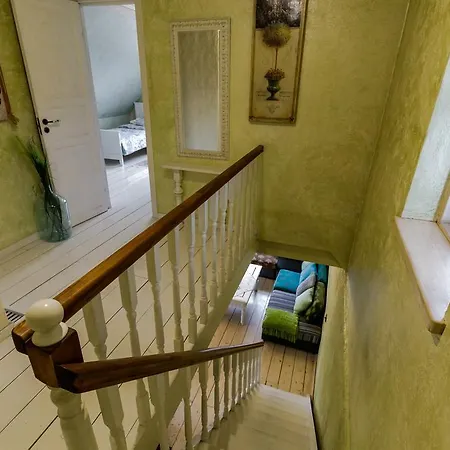 House In The Nyaraló