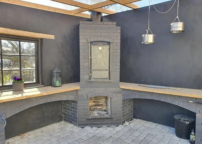 Prázdninový dům House In The *